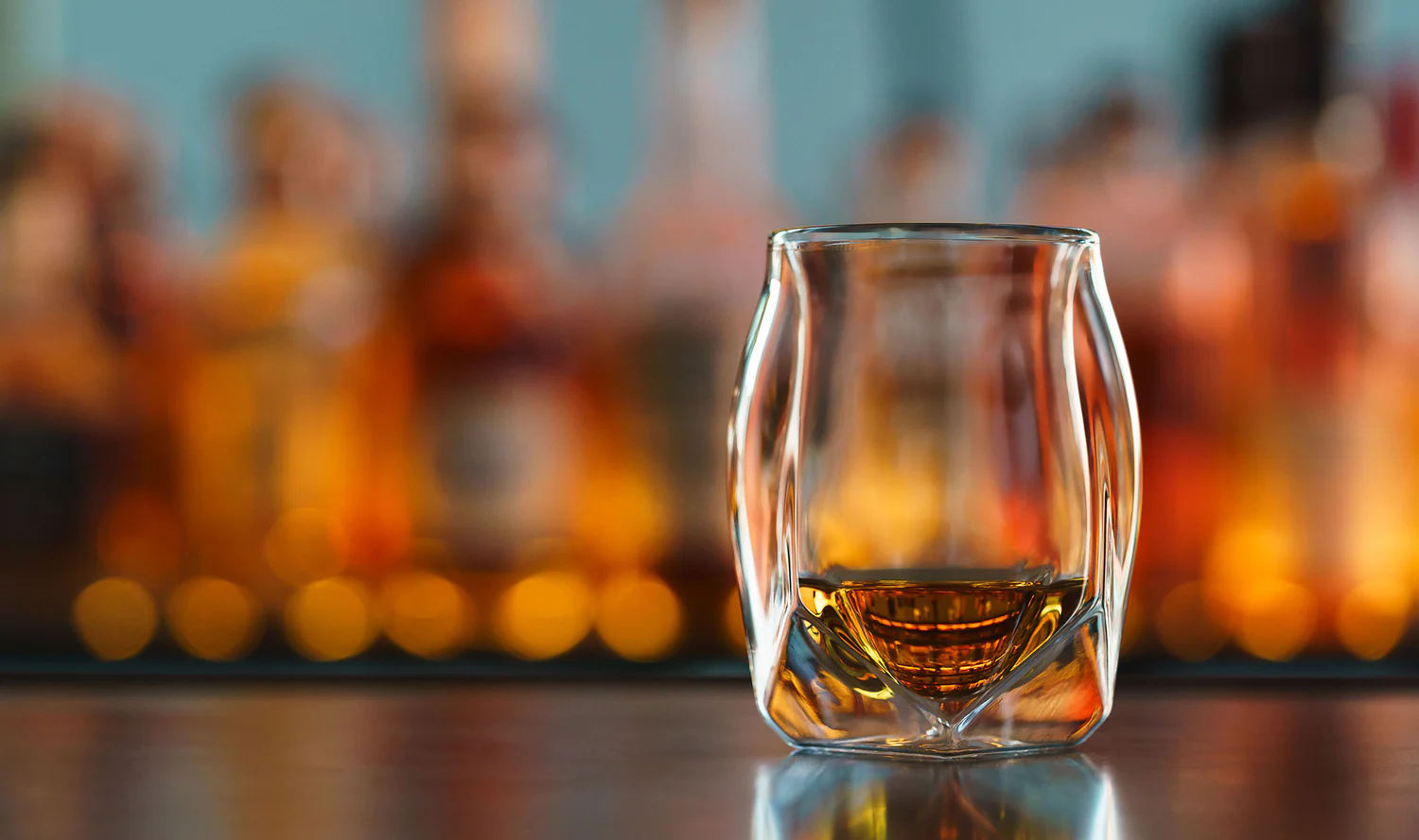 Asal Mula Whiskey: Sejarah Minuman yang Beraroma Tinggi
